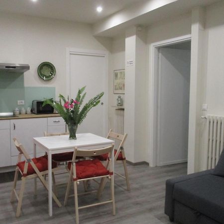 La Casa Del Nespolo Tranquillo Alloggio Vicino Alla Stazione San Remo Extérieur photo
