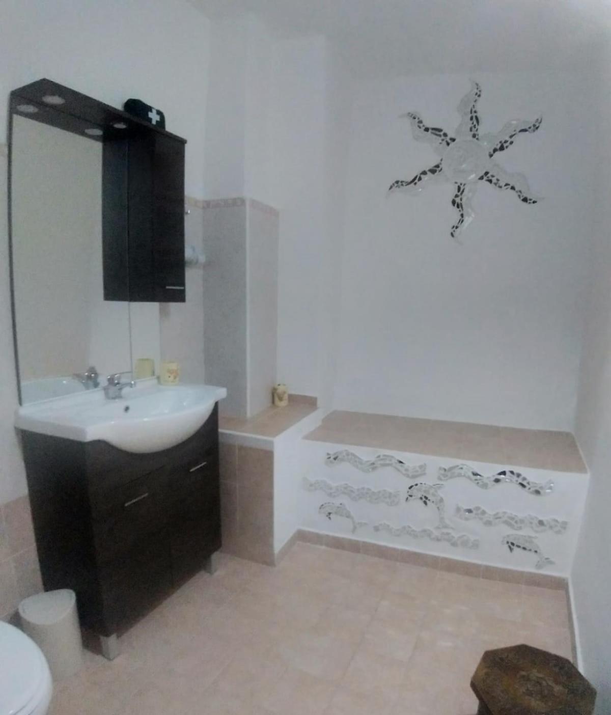 La Casa Del Nespolo Tranquillo Alloggio Vicino Alla Stazione San Remo Extérieur photo