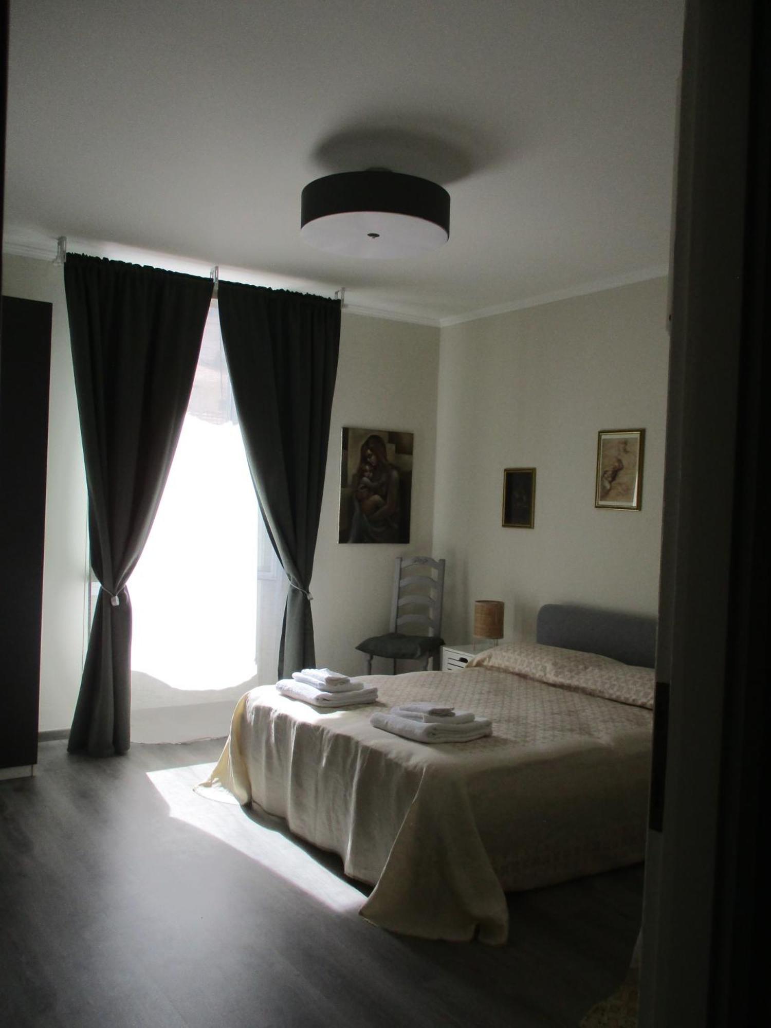 La Casa Del Nespolo Tranquillo Alloggio Vicino Alla Stazione San Remo Extérieur photo