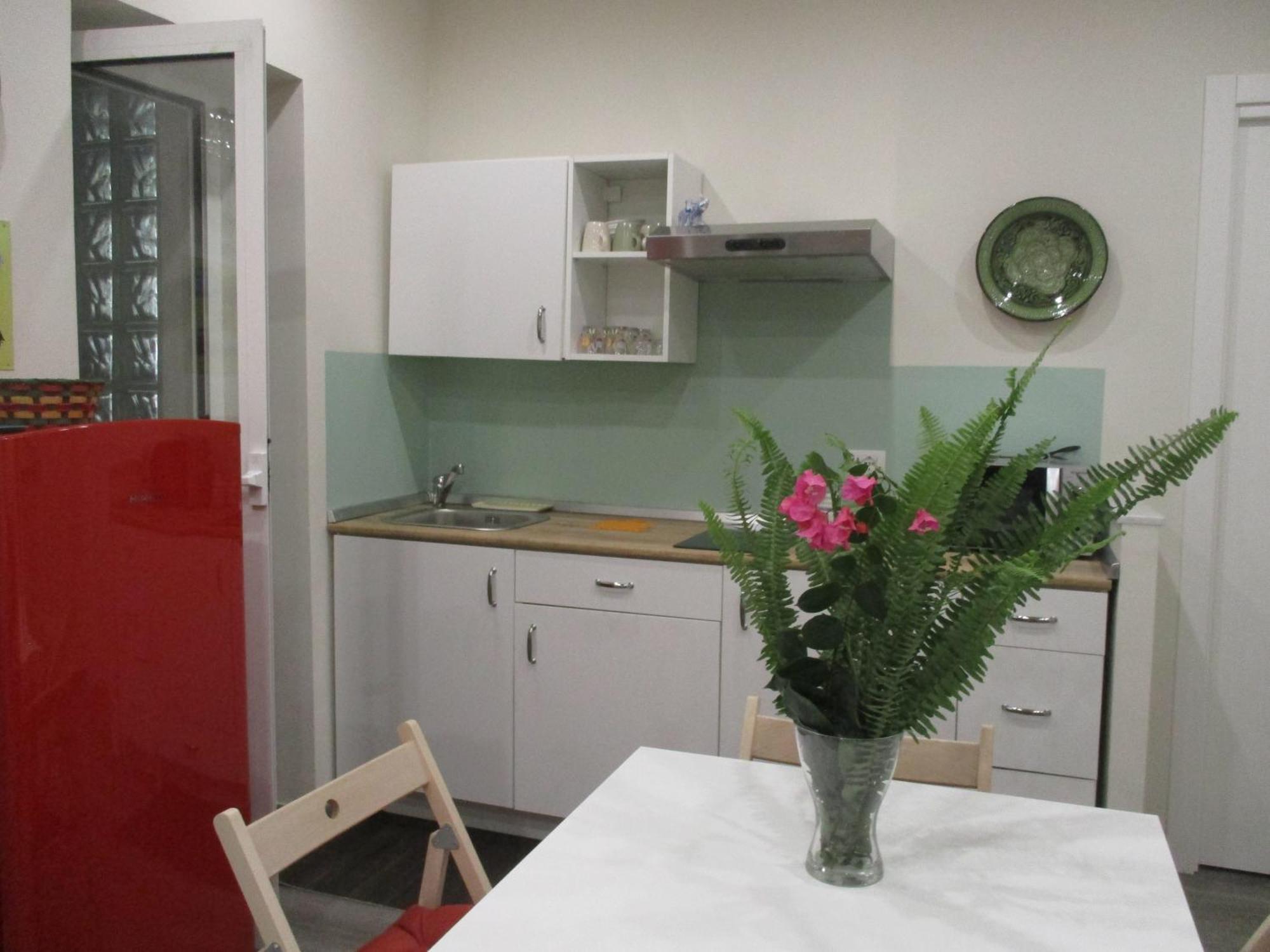 La Casa Del Nespolo Tranquillo Alloggio Vicino Alla Stazione San Remo Extérieur photo